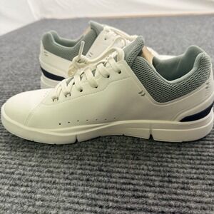 On Cloud The Roger Advantage Sneaker Shoe Men's Size 8 White Eucalyptus OC NWB